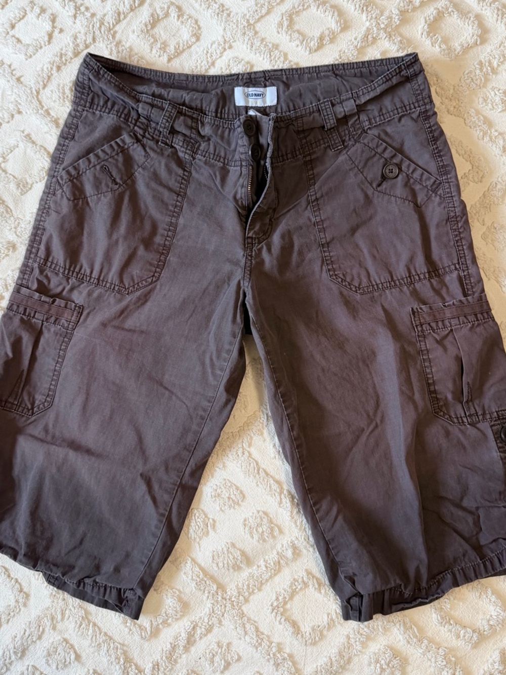 Old Navy Brown Cargo Shorts with Button Front size 8        #51
